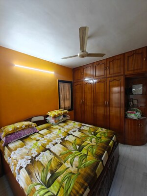 Bedroom in 2 BHK Apartment at Palash Towers, Andheri West – for Rent