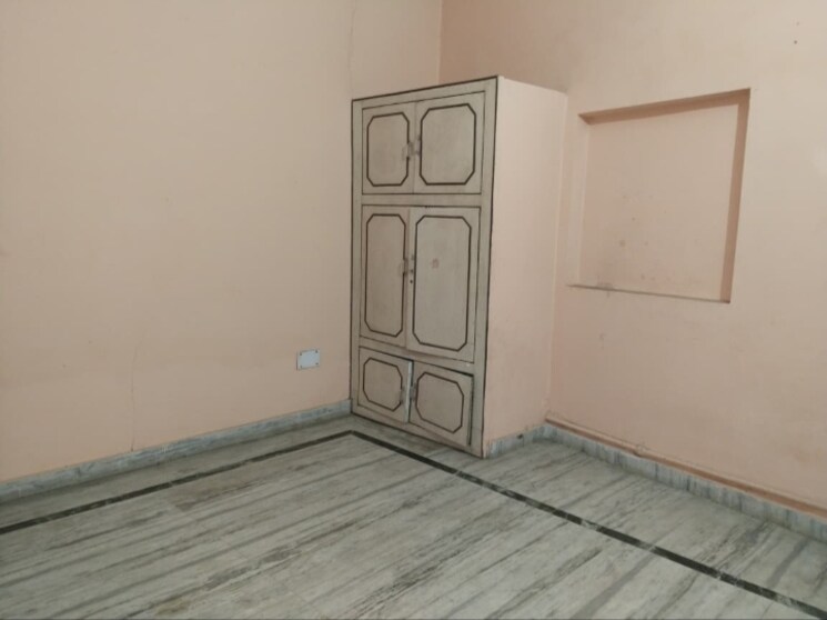 Room, vikas nagar 1 Bedroom 1820 Sq.Ft. Villa In Vikas Nagar Lucknow 9794620