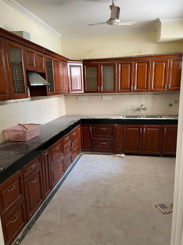 Kitchen, sheeba-apartment 4 Bedroom 3200 Sq.Ft. Apartment In Chakkarpur Gurgaon 9794709