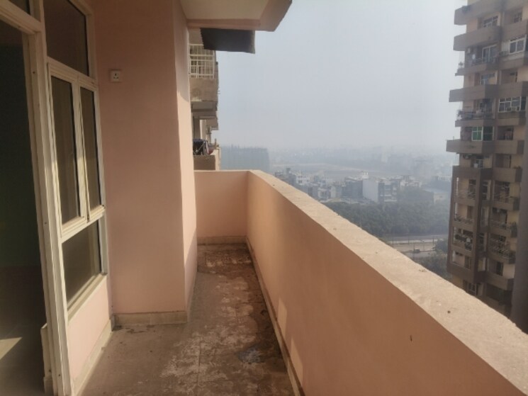 Cover Image, supertech-cape-town 2 Bedroom 1082 Sq.Ft. Apartment In Sector 74 Noida 9794860