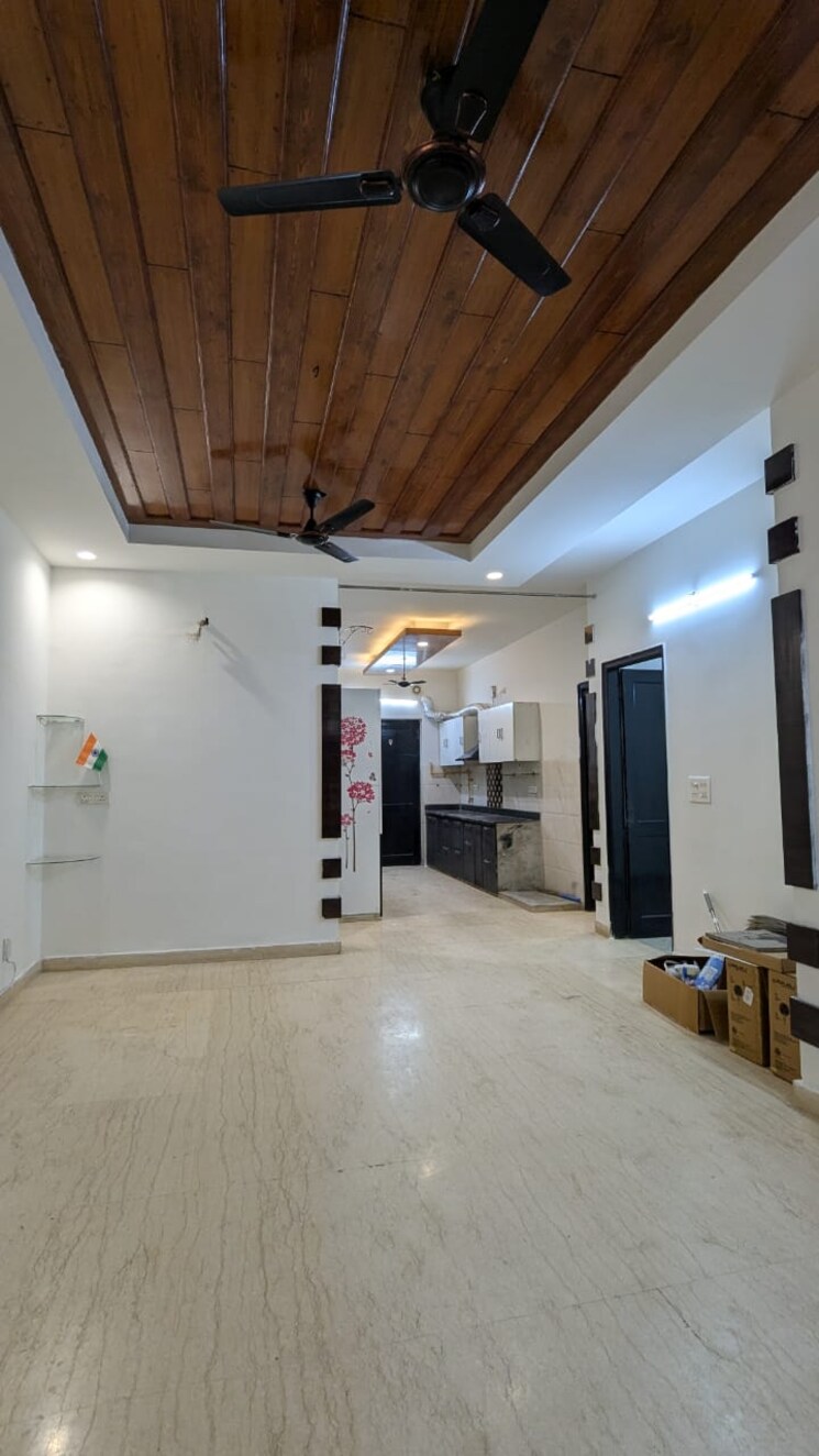 Room, sector 21d 4 Bedroom 3208 Sq.Ft. Builder Floor In Sector 21d Faridabad 9795052