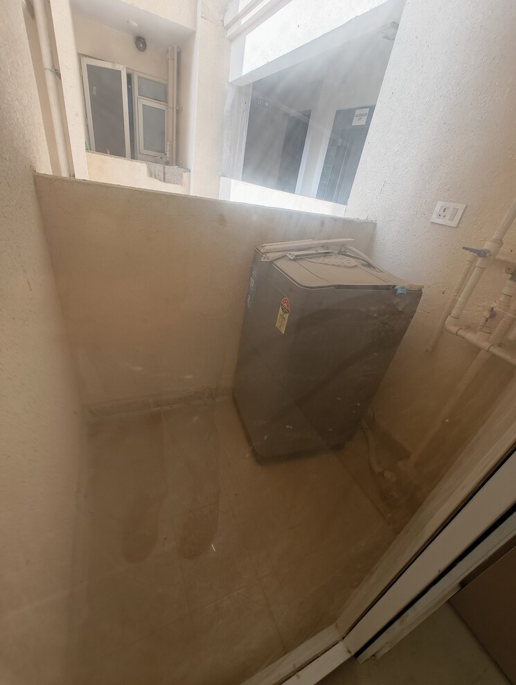 Bathroom, signature-global-proxima 2 Bedroom 674 Sq.Ft. Apartment In Sector 89 Gurgaon 9795097