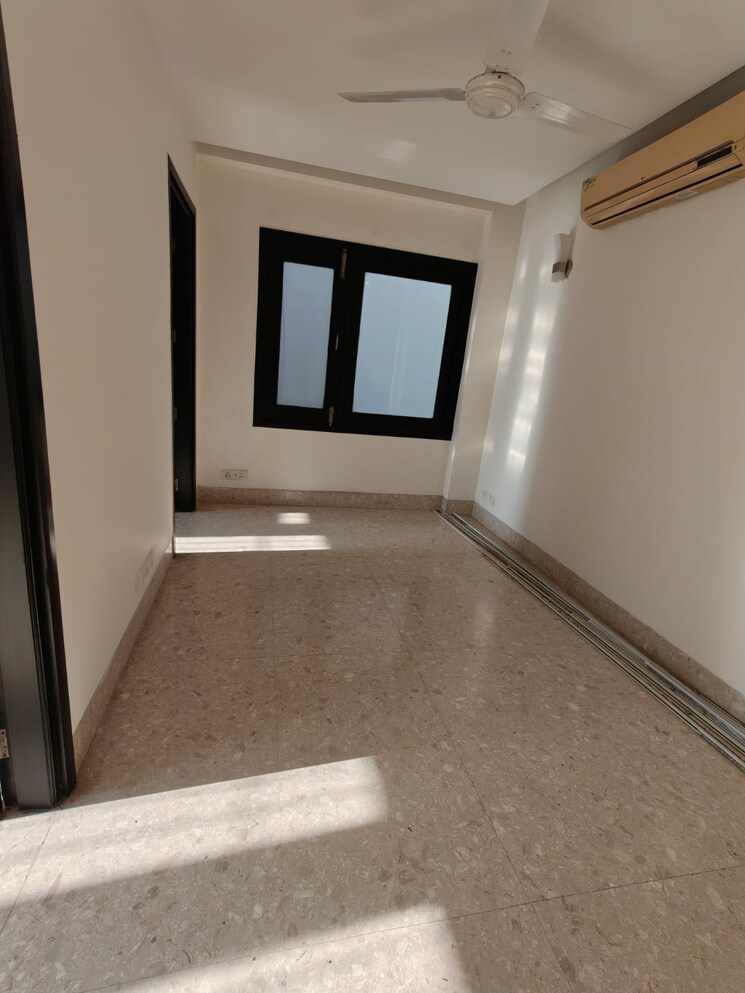 Room, vasant vihar 3 Bedroom 3600 Sq.Ft. Builder Floor In Vasant Vihar Delhi 9795116