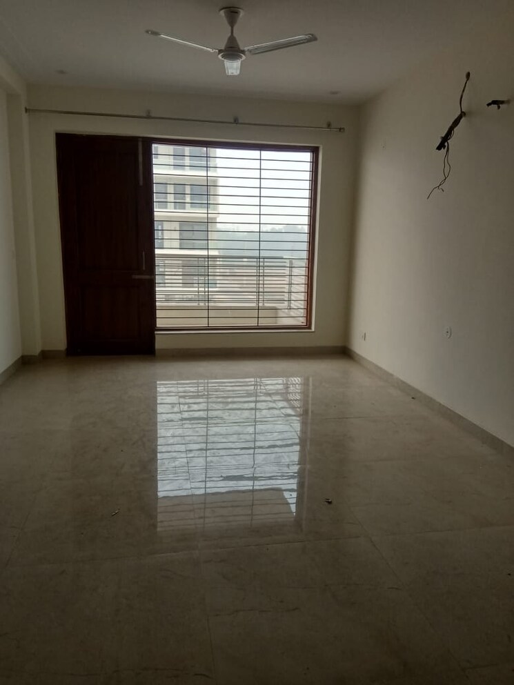 Room, ireo-victory-valley 3.5 Bedroom 2350 Sq.Ft. Apartment In Sector 67 Gurgaon 9795255