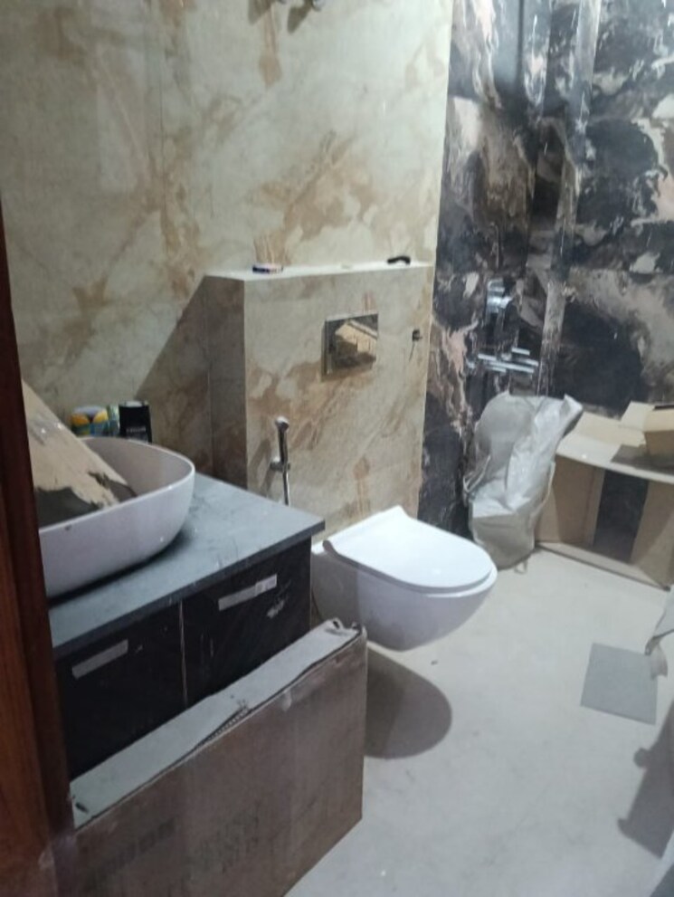 Bathroom, rwa-apartments 3 Bedroom 2550 Sq.Ft. Independent House In Sector 31 Noida 9795252