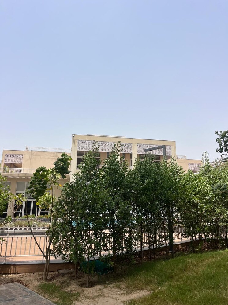 Cover Image, silverglades-the-melia 3 Bedroom 1845 Sq.Ft. Apartment In Sohna Sector 35 Gurgaon 9795320