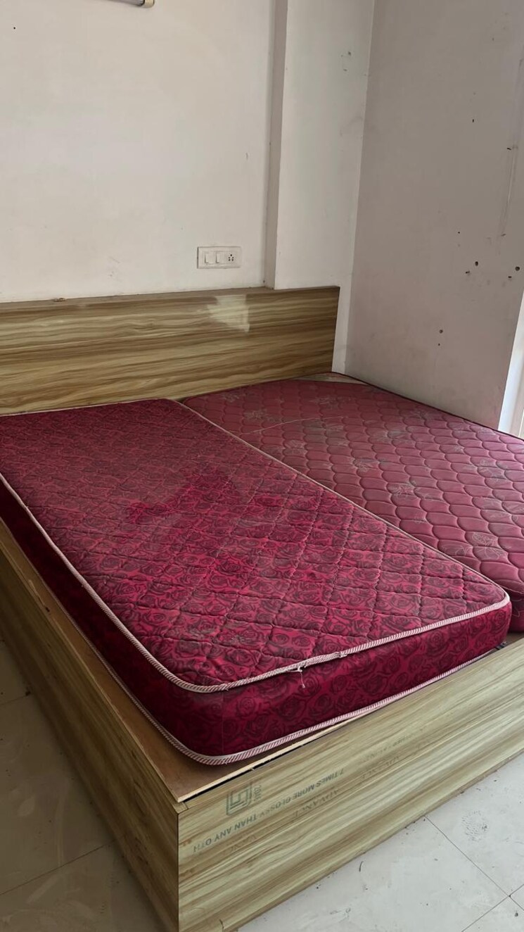 Bedroom, hcbs-sports-ville 2 Bedroom 737 Sq.Ft. Apartment In Sohna Sector 35 Gurgaon 9795361