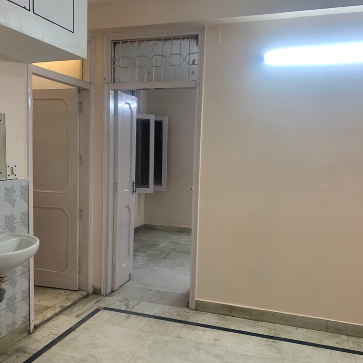 Room, katwaria sarai 3.5 Bedroom 1600 Sq.Ft. Apartment In Katwaria Sarai Delhi 9795394