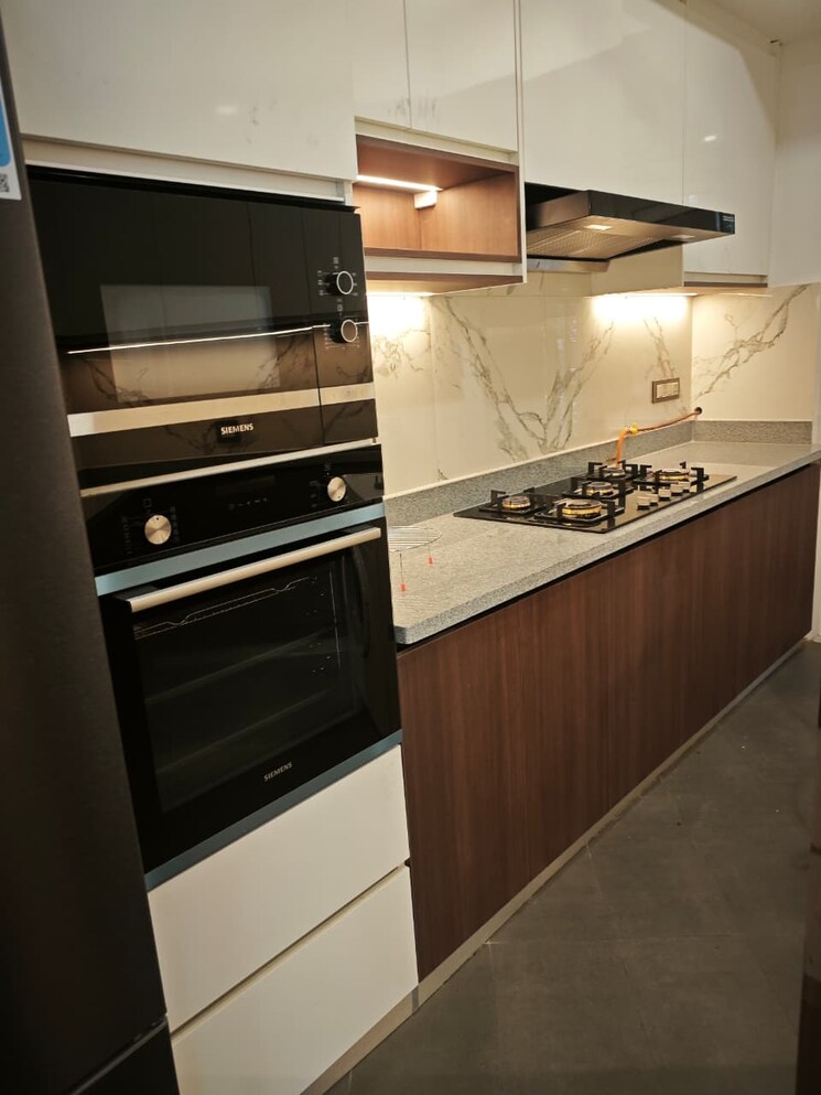 Kitchen, dlf-building-10 4 Bedroom 350 Sq.Yd. Builder Floor In Dlf Phase ii Gurgaon 9795367