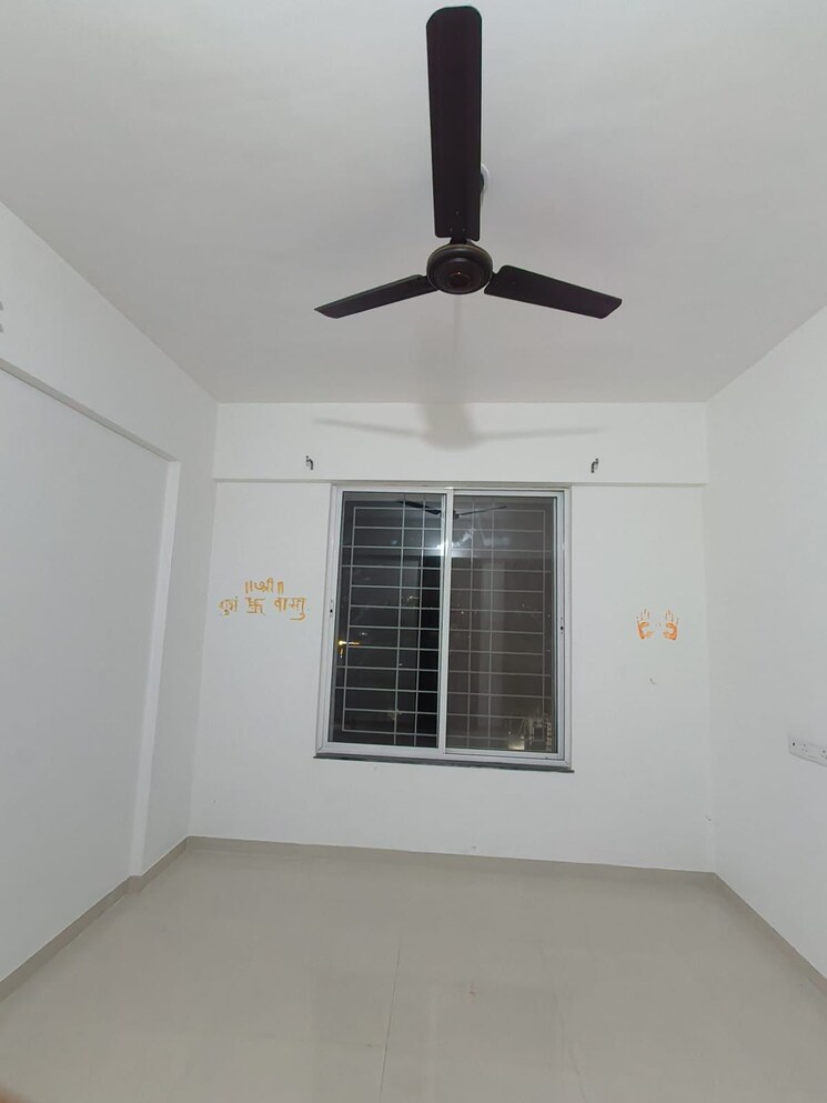 Room, vardhaman-township 2 Bedroom 970 Sq.Ft. Apartment In Hadapsar Pune 9795455