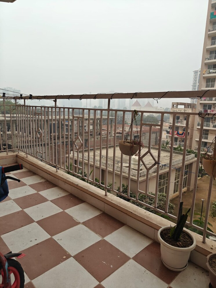 Balcony, shree-vardhman-green-court 2 Bedroom 690 Sq.Ft. Apartment In Sector 90 Gurgaon 9795588