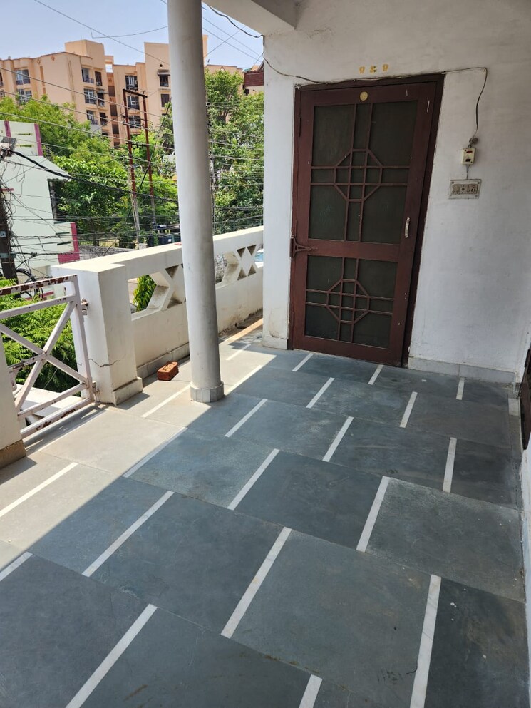 Balcony, sai-kripa-indira-nagar 3 Bedroom 1400 Sq.Ft. Independent House In Indira Nagar Lucknow 9796012
