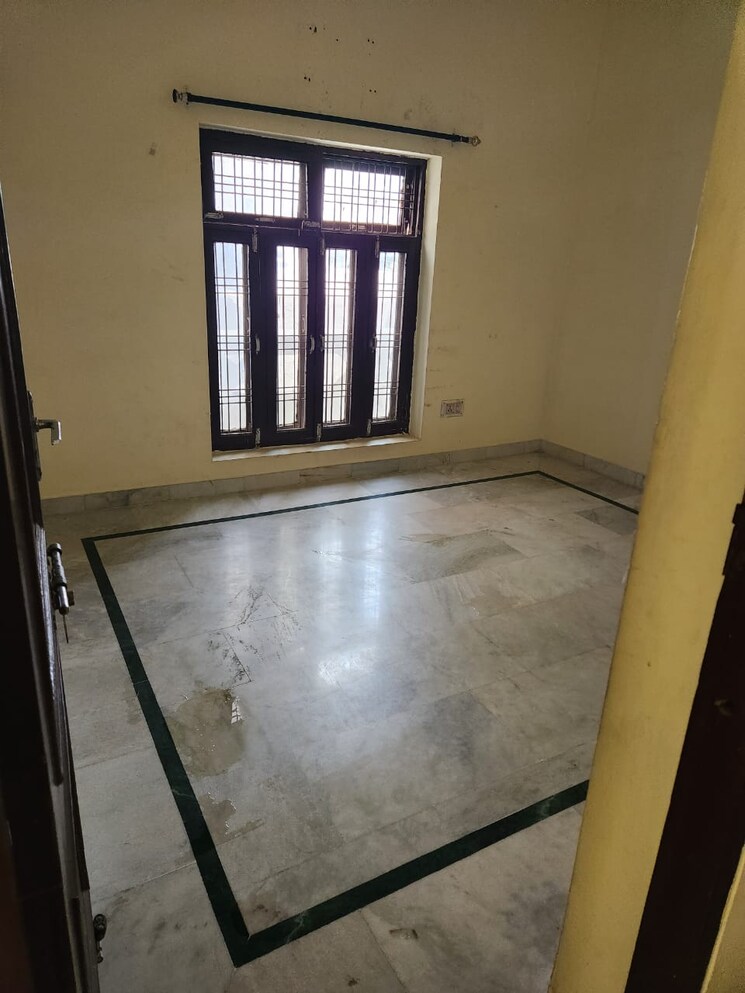 Room, sai-kripa-indira-nagar 3 Bedroom 1400 Sq.Ft. Independent House In Indira Nagar Lucknow 9796012