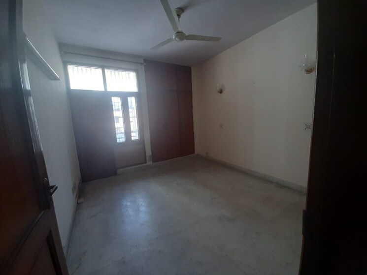 Room, greater kailash i 2 Bedroom 1881 Sq.Ft. Builder Floor In Greater Kailash I Delhi 9796135