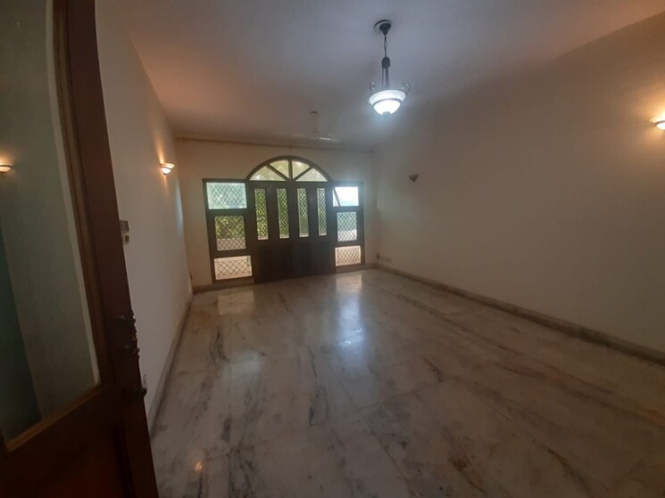 Room, greater kailash i 2 Bedroom 1881 Sq.Ft. Builder Floor In Greater Kailash I Delhi 9796135