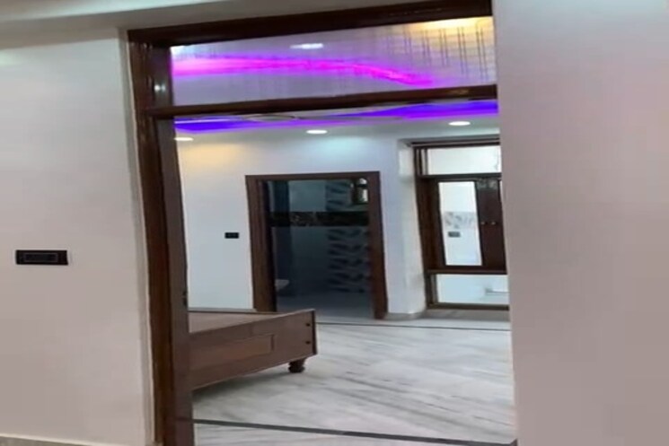 Room, malviya nagar 3 Bedroom 1050 Sq.Ft. Apartment In Malviya Nagar Delhi 9796445