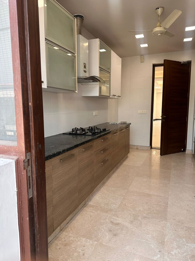 Bathroom, mahindra-luminare 3 Bedroom 2985 Sq.Ft. Apartment In Sector 59 Gurgaon 9796741