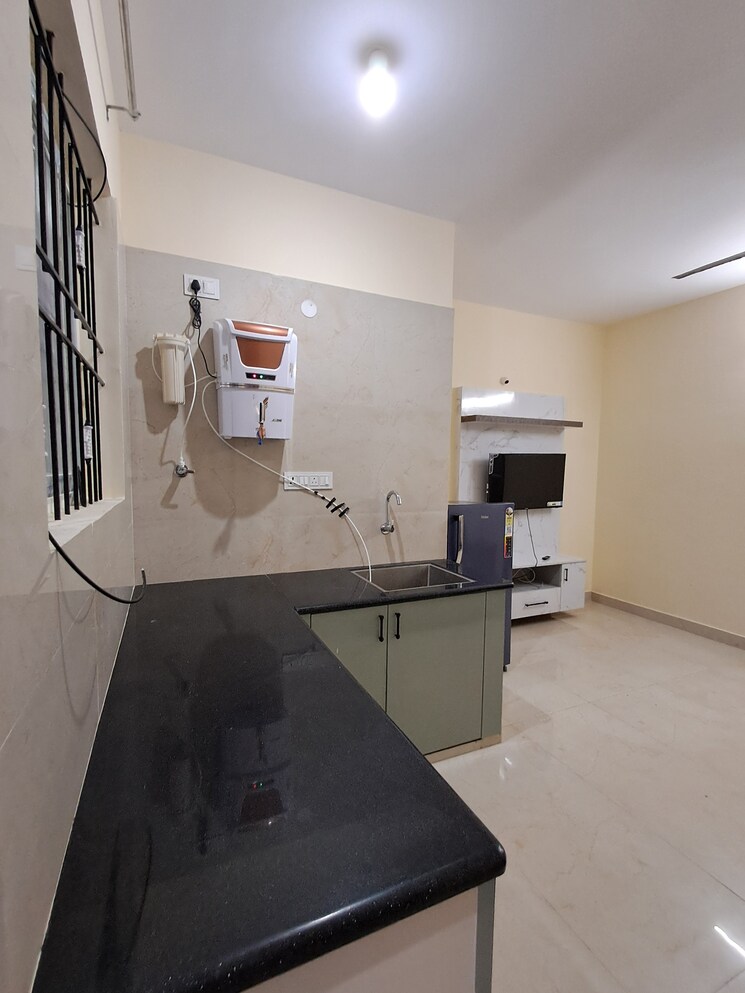 Room, koramangala 1 Bedroom 500 Sq.Ft. Builder Floor In Koramangala Bangalore 9796825