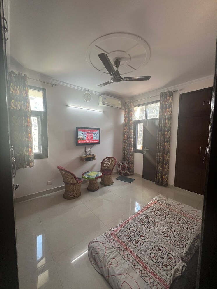 Bedroom, sector 18 dwarka 3 Bedroom 1600 Sq.Ft. Apartment In Sector 18 Dwarka Delhi 9797242