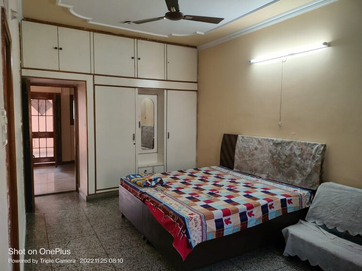 Bedroom, sector 17 2 Bedroom 2250 Sq.Ft. Builder Floor In Sector 17 Panchkula 9797101