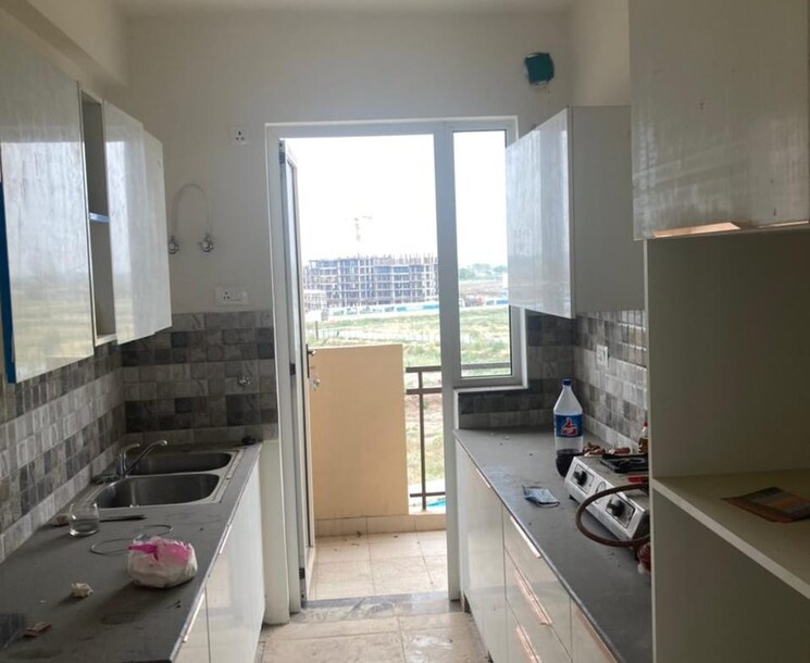 Kitchen, sushma-valencia 3 Bedroom 1800 Sq.Ft. Apartment In International Airport Road Zirakpur 9797784