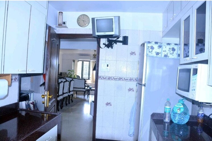 Kitchen, bandra west 3 Bedroom 1100 Sq.Ft. Apartment In Bandra West Mumbai 9797973