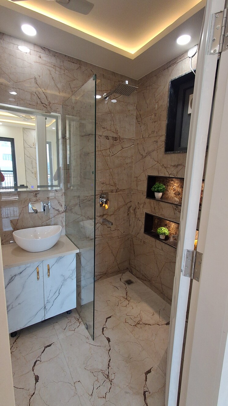 Bathroom, sector 85 3 Bedroom 250 Sq.Yd. Builder Floor In Sector 85 Faridabad 9798044