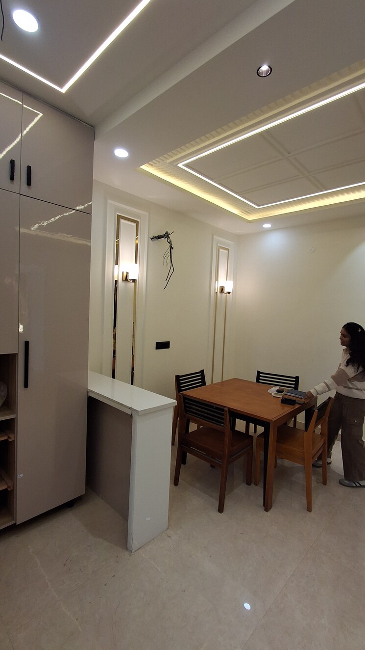 Living Room, sector 85 3 Bedroom 250 Sq.Yd. Builder Floor In Sector 85 Faridabad 9798044