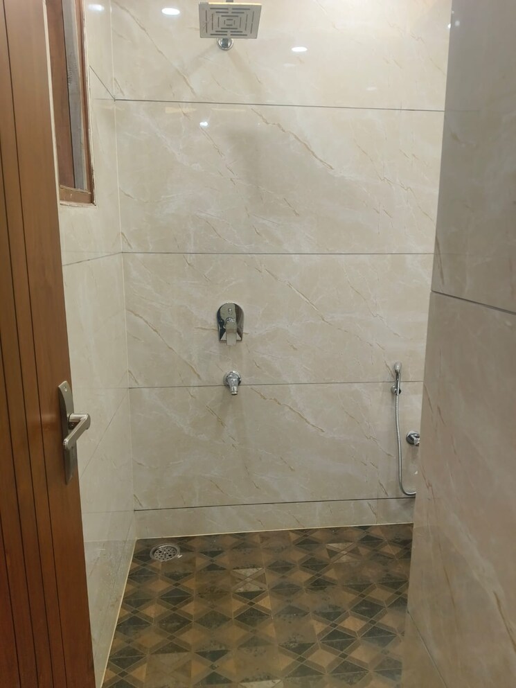 Bathroom, rps-palm-drive 3 Bedroom 125 Sq.Yd. Builder Floor In Sector 88 Faridabad 9798125