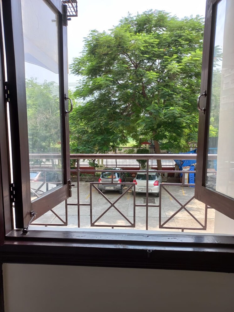 Balcony, sector 18 dwarka 3 Bedroom 1500 Sq.Ft. Apartment In Sector 18 Dwarka Delhi 9798482