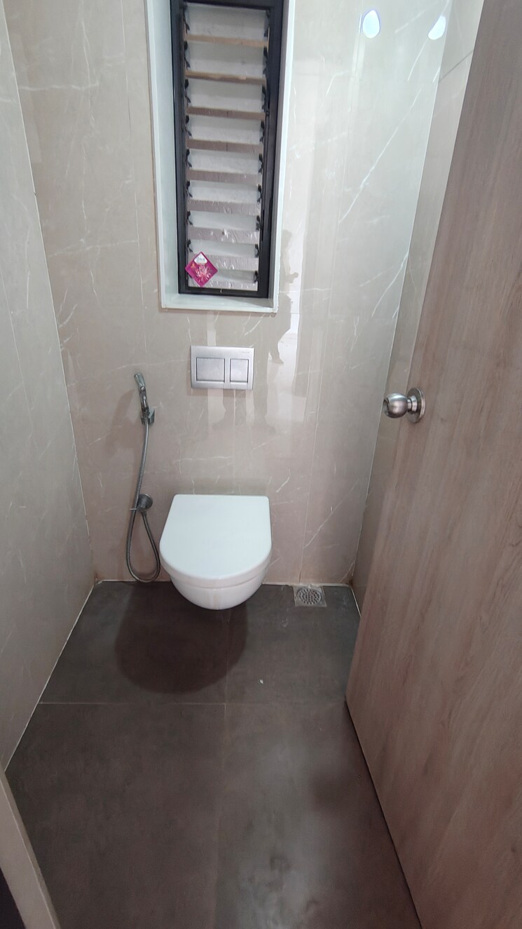 Bathroom, lodha-palava-downtown-dombivli-east 1 Bedroom 470 Sq.Ft. Apartment In Dombivli East Thane 9799020