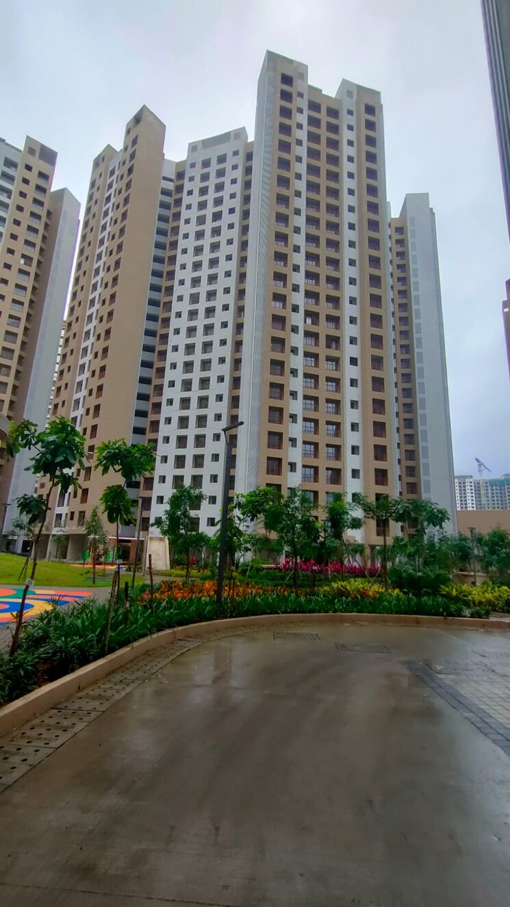 Cover Image, sunteck-maxxworld-5 2 Bedroom 900 Sq.Ft. Apartment In Naigaon East Palghar 9799211