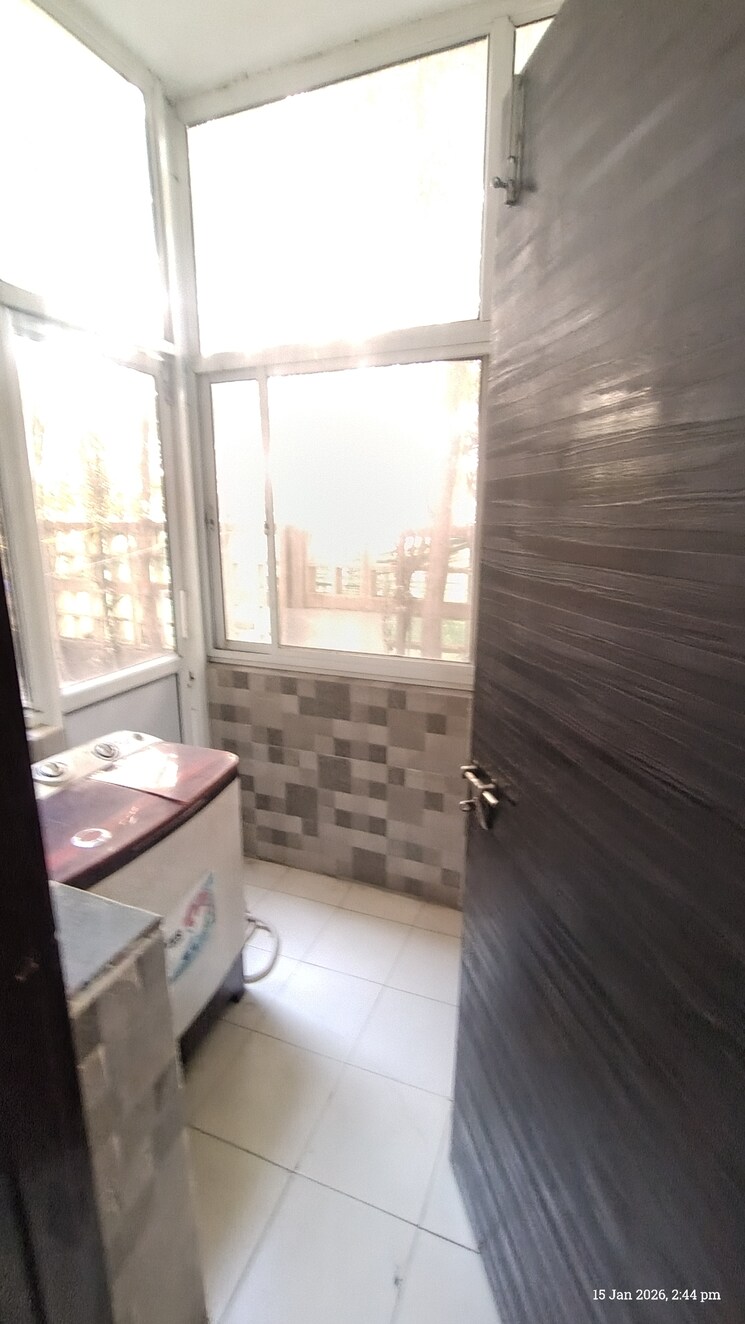 undefined, sector 31 1 RK 320 Sq.Ft. Apartment In Sector 31 Gurgaon 9799435