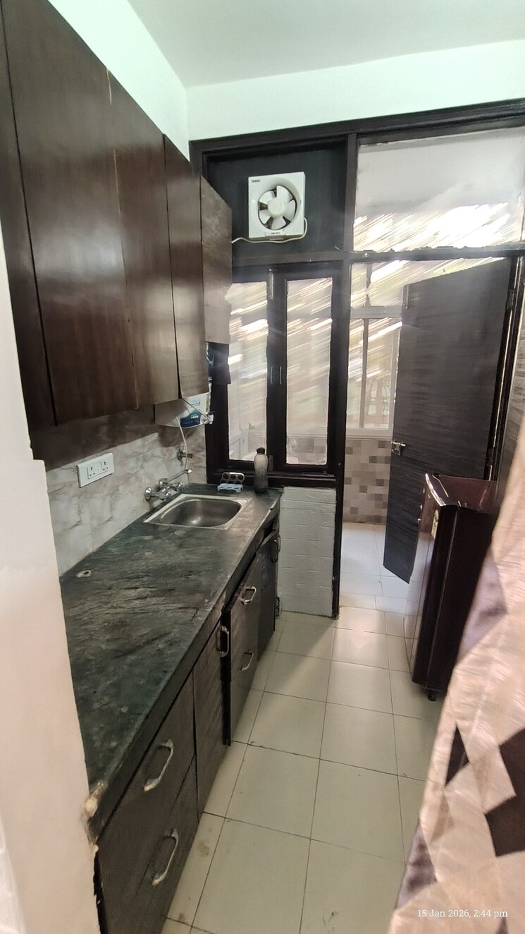 Kitchen, sector 31 1 RK 320 Sq.Ft. Apartment In Sector 31 Gurgaon 9799435