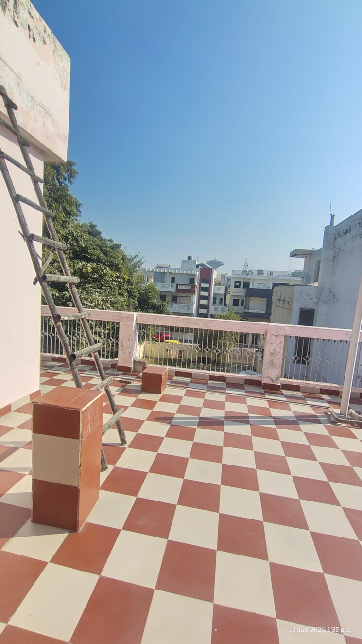 Cover Image, saurabh-niwas 1 RK 420 Sq.Ft. Independent House In Sector 40 Gurgaon 9799591