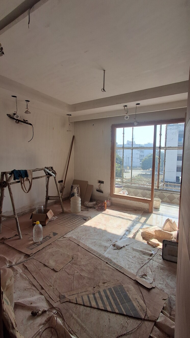 Room, sector 85 3 Bedroom 234 Sq.Yd. Builder Floor In Sector 85 Faridabad 9799612