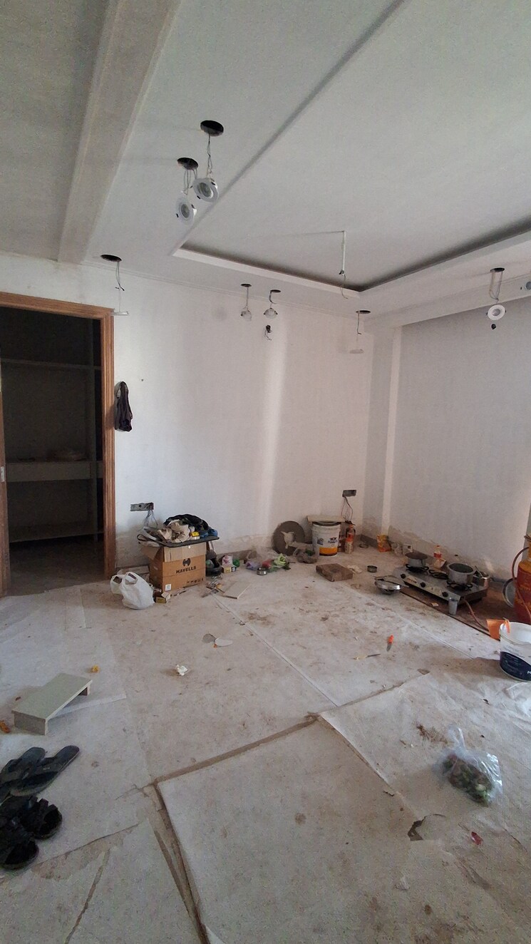 Living Room, sector 85 3 Bedroom 234 Sq.Yd. Builder Floor In Sector 85 Faridabad 9799612