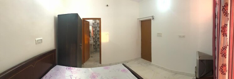 Room, rwa-apartments-sector-19 1.5 Bedroom 750 Sq.Ft. Independent House In Sector 19 Noida 9799627