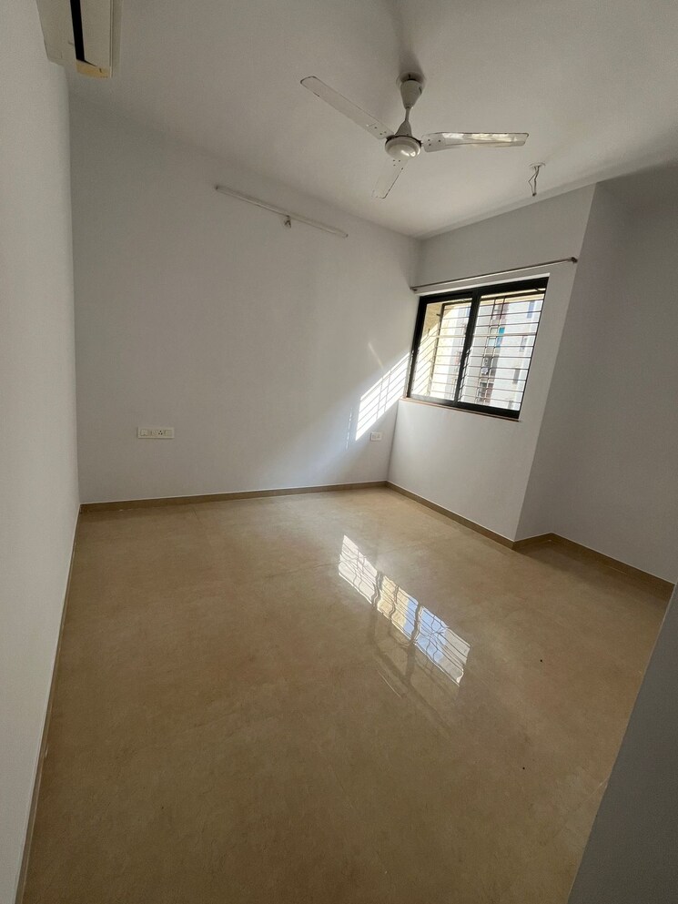 Room, lodha-downtown 2 Bedroom 580 Sq.Ft. Apartment In Dombivli East Thane 9799638