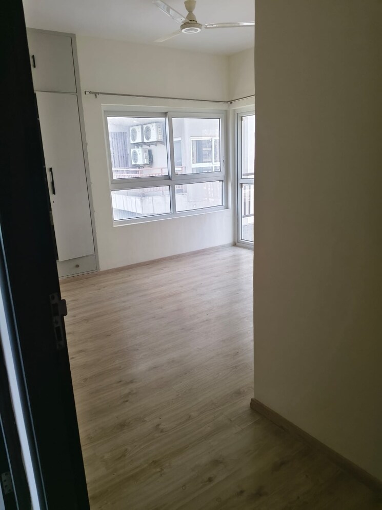 Room, adani-oyster-arcade 3 Bedroom 1750 Sq.Ft. Apartment In Sector 102 Gurgaon 9799755