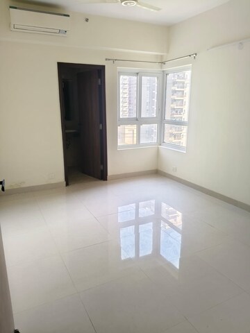 3 BHK Apartment For Rent in Adani Oyster Arcade, Sector 102