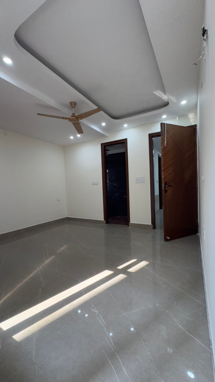 undefined, chattarpur 3 Bedroom 1500 Sq.Ft. Builder Floor In Chattarpur Delhi 9799947