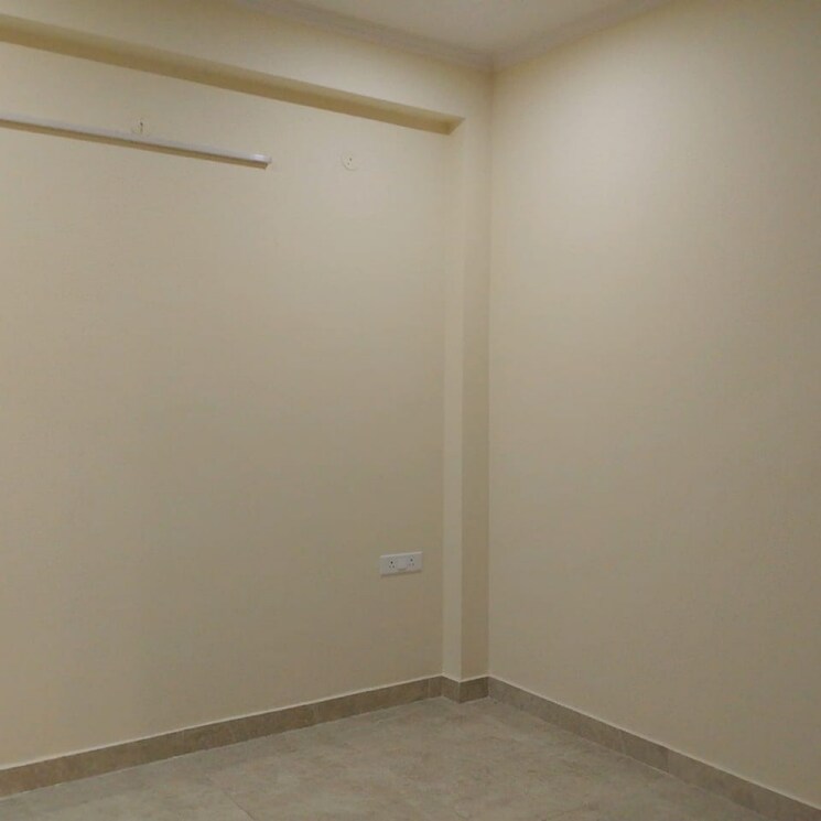 Room, palam vihar extension 3.5 Bedroom 1400 Sq.Ft. Apartment In Palam Vihar Extension Gurgaon 9800085