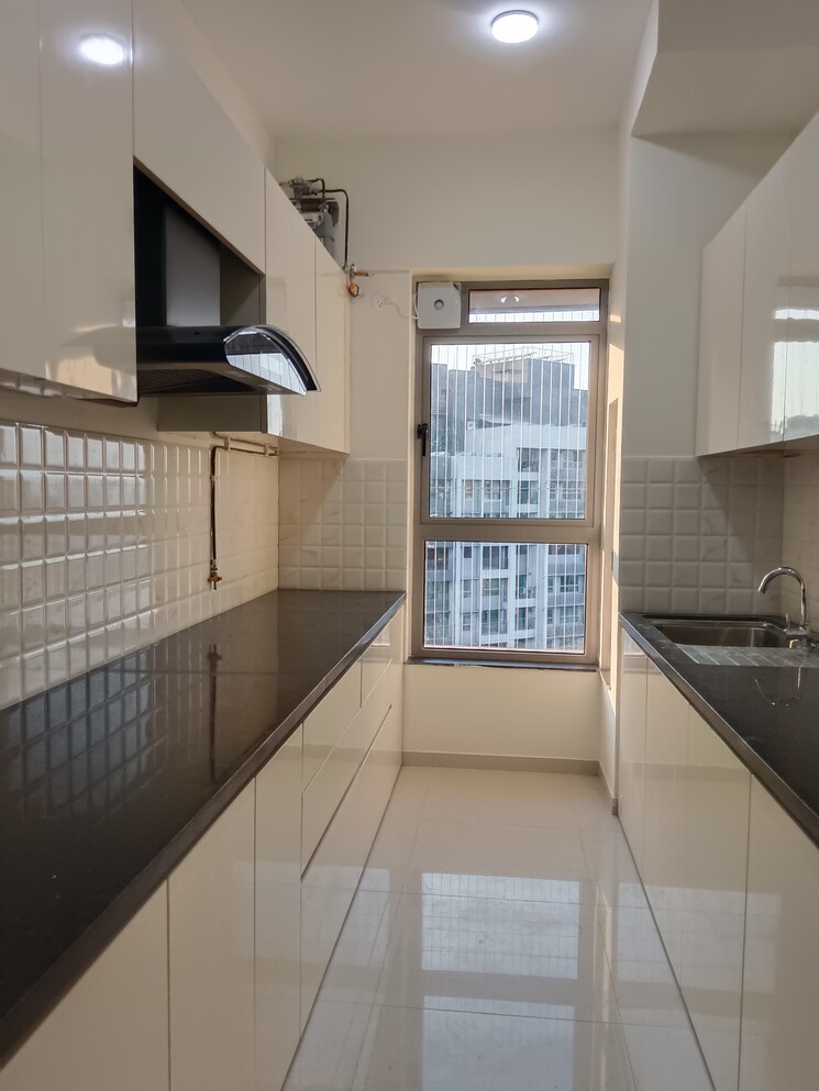 Balcony, kalpataru-immensa 2 Bedroom 808 Sq.Ft. Apartment In Kolshet Road Thane 9800111