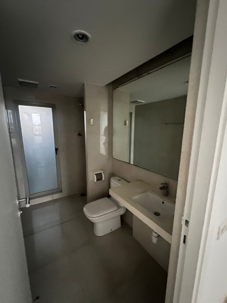 Bathroom, hiranandani-rodas-enclave-rosemount 3 Bedroom 1282 Sq.Ft. Apartment In Ghodbunder Road Thane 9800458
