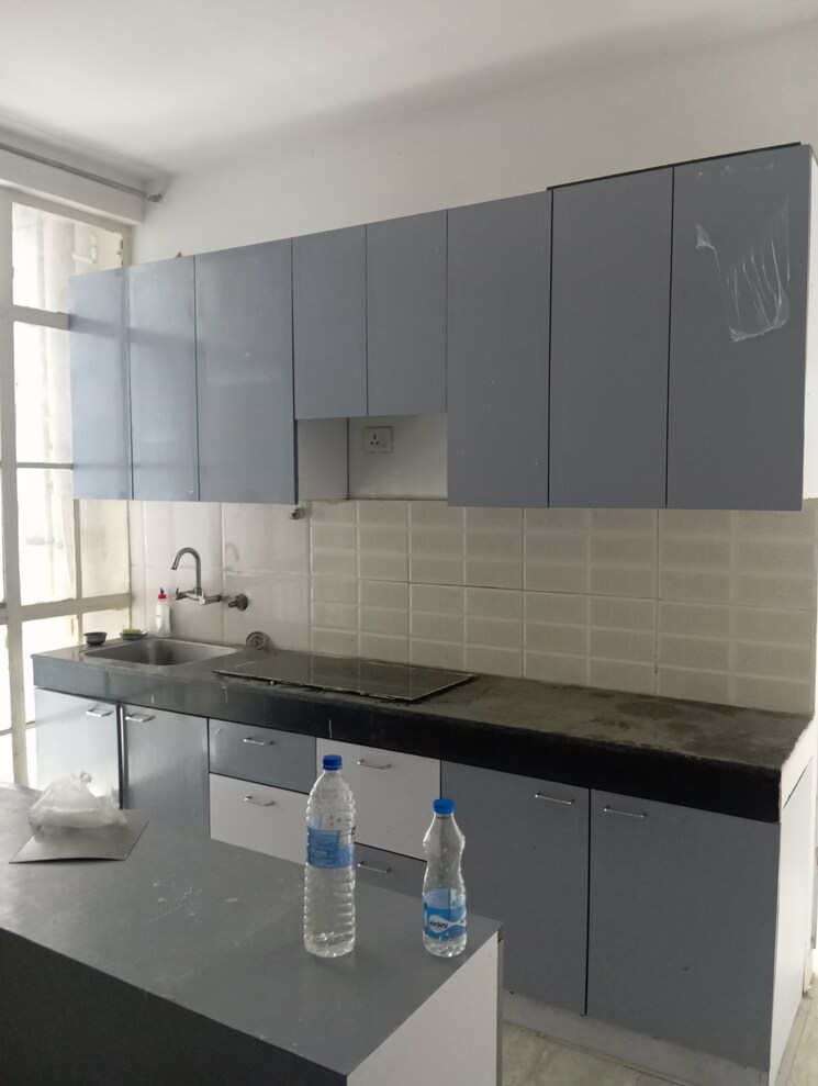 Bathroom, signature-global-solera-2 2 Bedroom 634 Sq.Ft. Apartment In Sector 107 Gurgaon 9800500