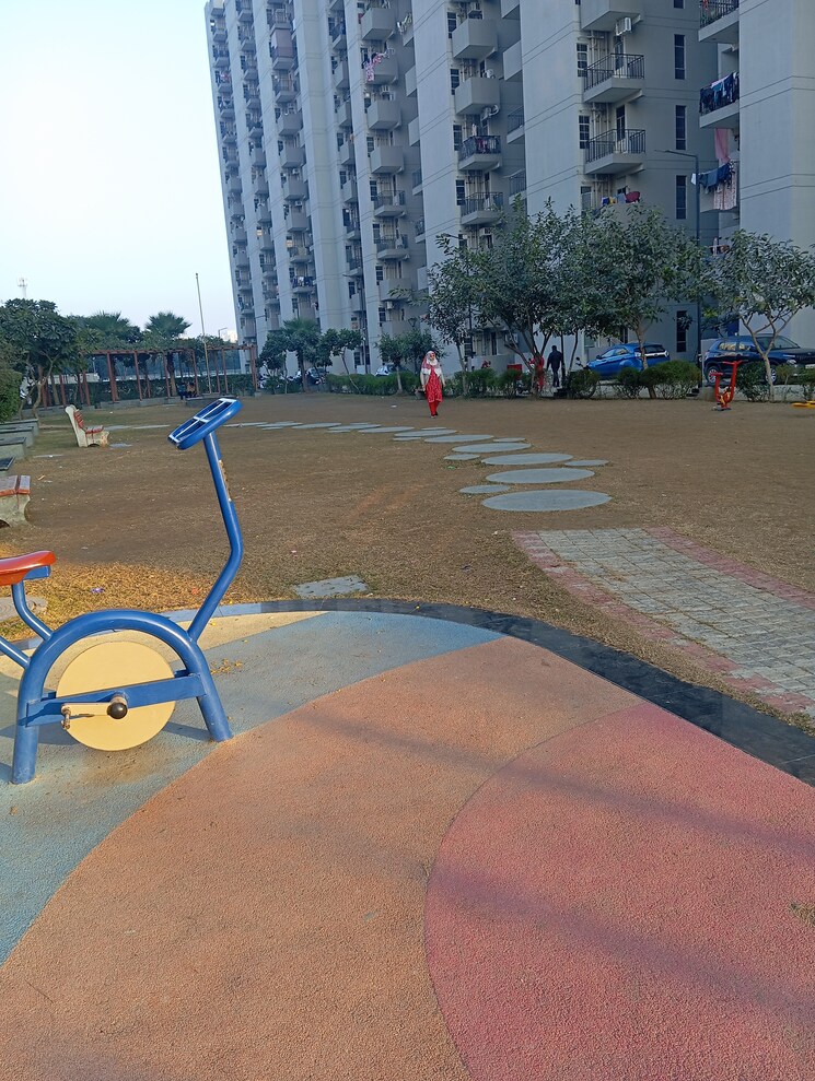 undefined, signature-global-solera-2 2 Bedroom 634 Sq.Ft. Apartment In Sector 107 Gurgaon 9800500