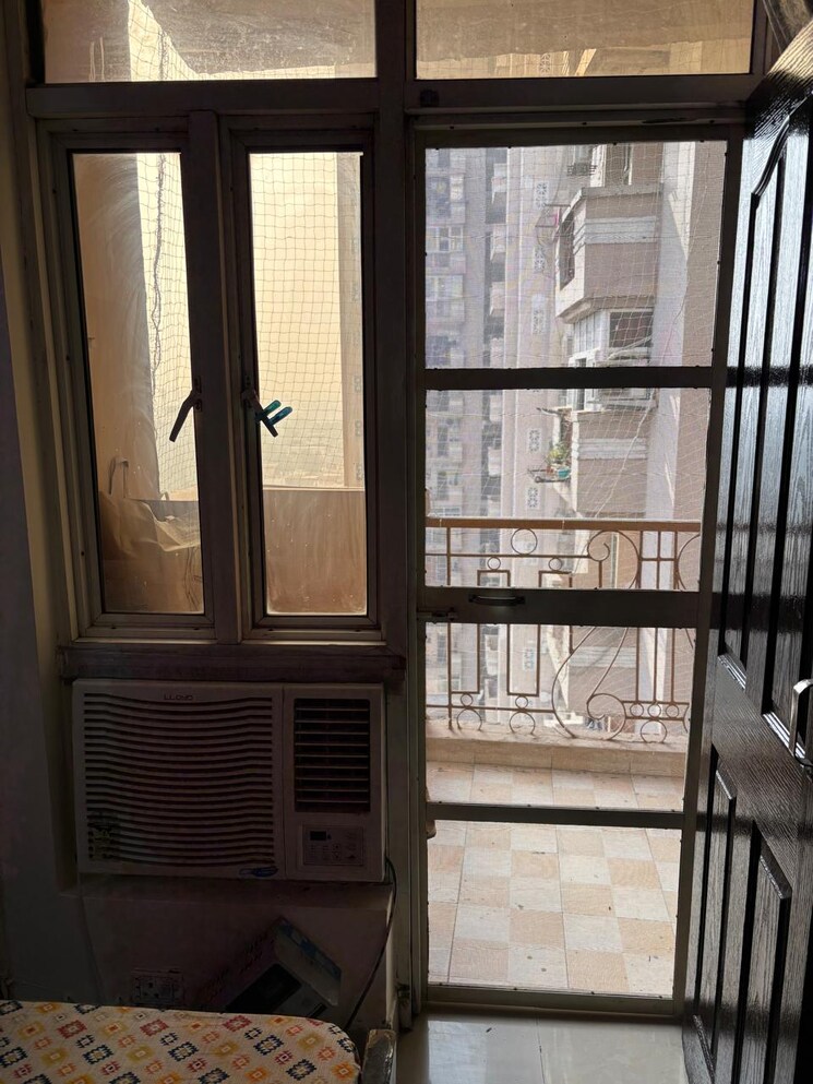 Exterior View, supertech-34-pavilion 3 Bedroom 1750 Sq.Ft. Apartment In Sector 34 Noida 9800543