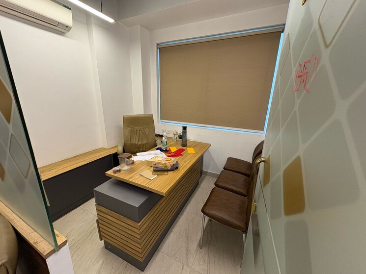 Team Area, ild-trade-centre Commercial Office Space 1000 Sq.Ft. In Sector 47 Gurgaon 9800575