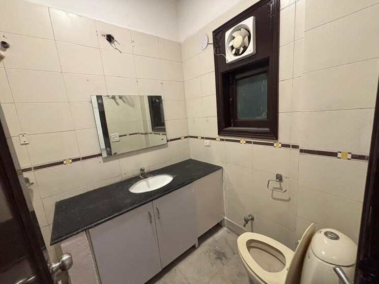 Kitchen, greater kailash ii 3 Bedroom 250 Sq.Yd. Builder Floor In Greater Kailash ii Delhi 9800574